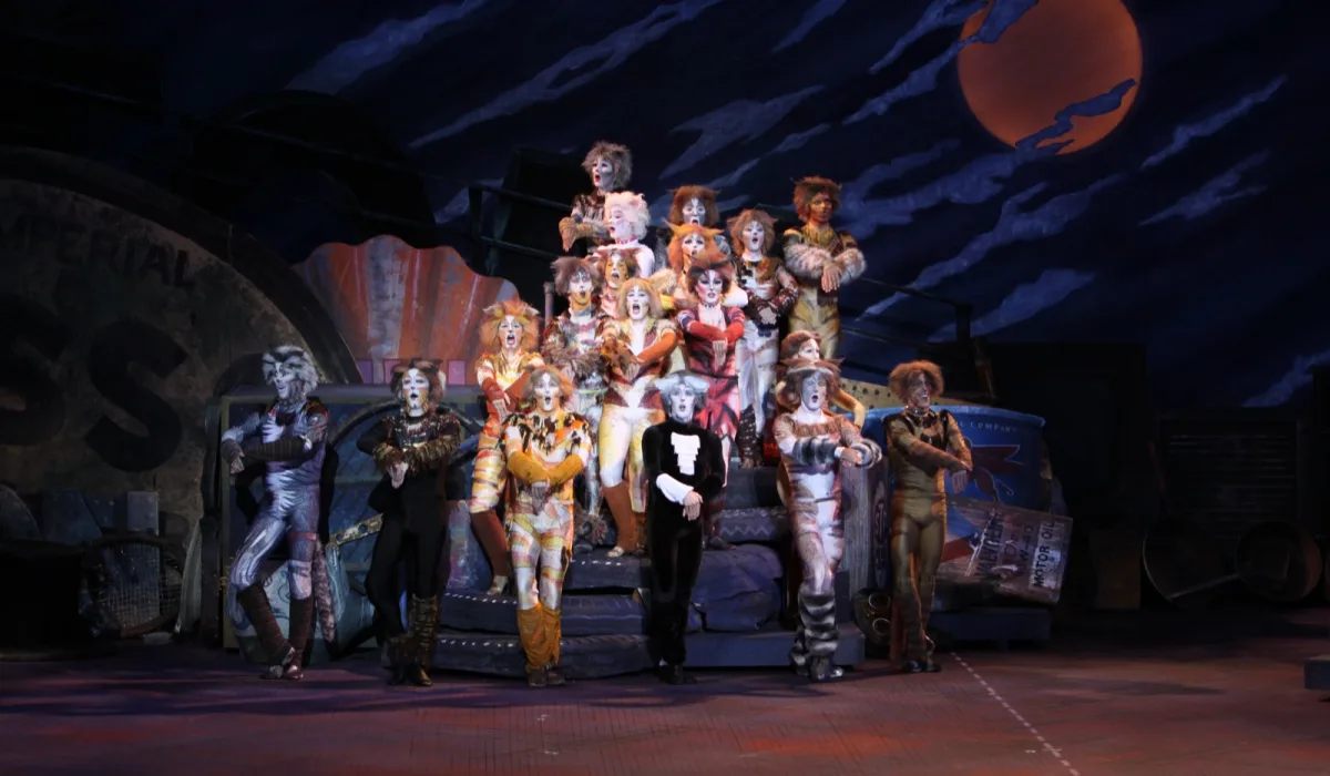 Szene aus einer Aufführung des Musicals »Cats« (2010)