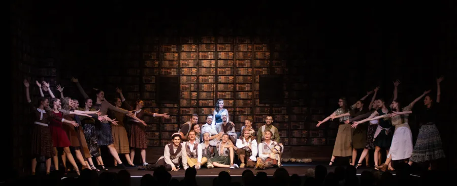 Joseph and the Amazing Technicolor Dreamcoat