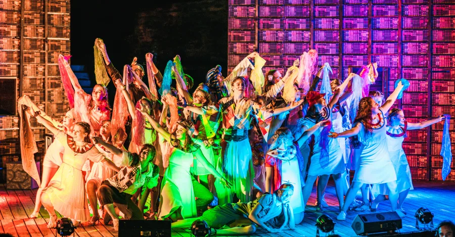 Joseph and the Amazing Technicolor Dreamcoat