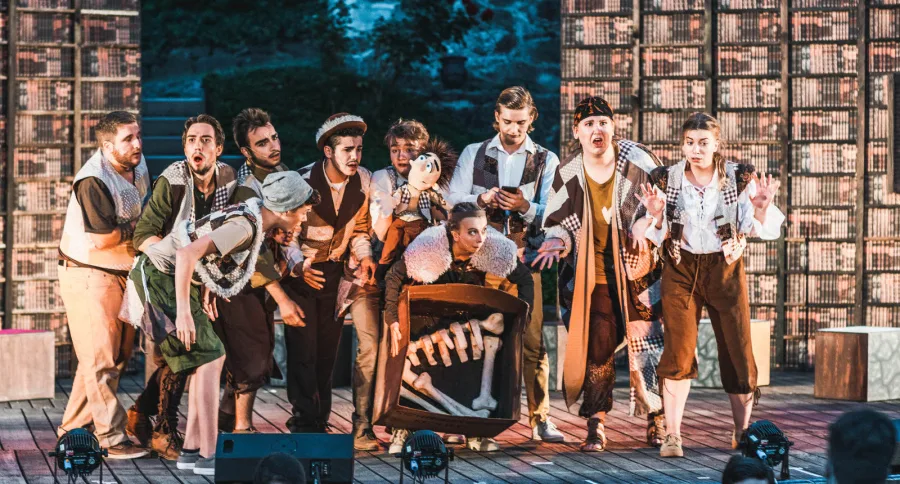Joseph and the Amazing Technicolor Dreamcoat