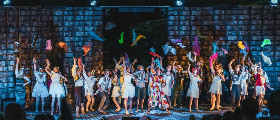 Joseph and the Amazing Technicolor Dreamcoat